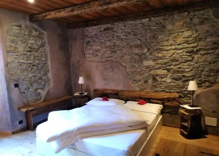 Diffuso La Marmu Osteria Della Croce Bianca マルモラ