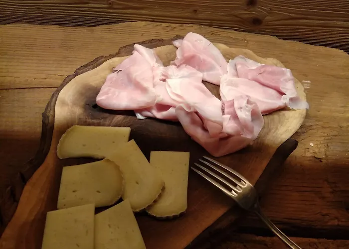 Diffuso La Marmu Osteria Della Croce Bianca マルモラ
